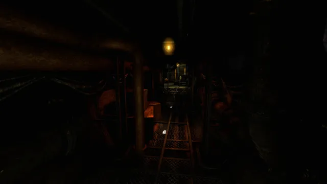 Amnesia: A Machine for Pigs screenshot: a narrow metal walkway between pipes in a dark machine hall lit by one yellow lamp