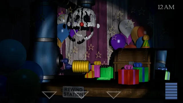 Baby's Nightmare Circus screenshot: a clown-faced animatronic hanging over a stage of balloons and presents at 12 AM