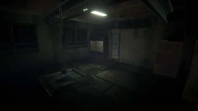 Onryo screenshot: a dim tatami room with a sunken hearth and hanging kettle under a fluorescent light