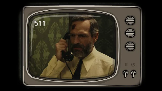 Cube Escape: Paradox screenshot: an old television shows a live-action Dale Vandermeer with a bloodied forehead holding a telephone