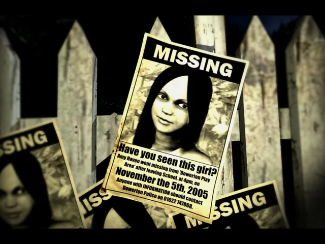 Dark Fall: Lost Souls screenshot: missing posters for Amy Haven pinned to a wooden fence at night, asking Have you seen this girl