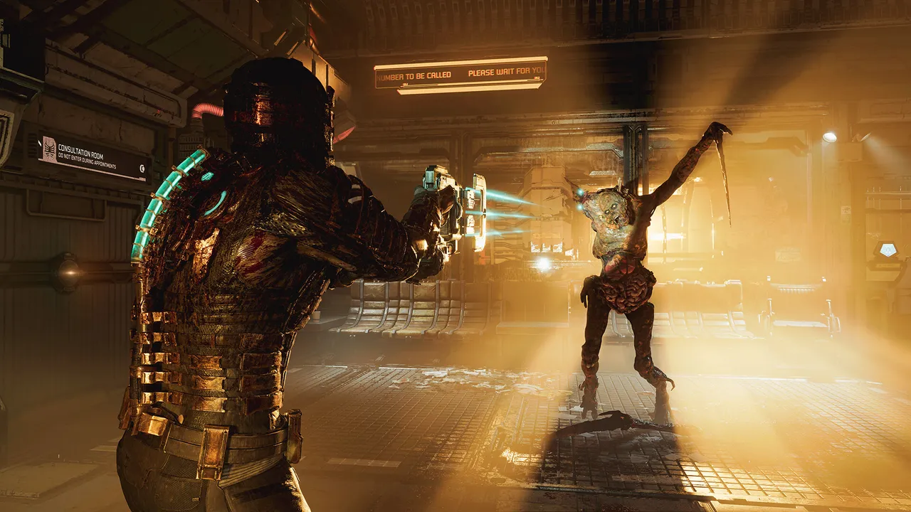 Dead Space screenshot: Isaac aims his Plasma Cutter at a lunging Necromorph with bladed arms in an orange-lit room
